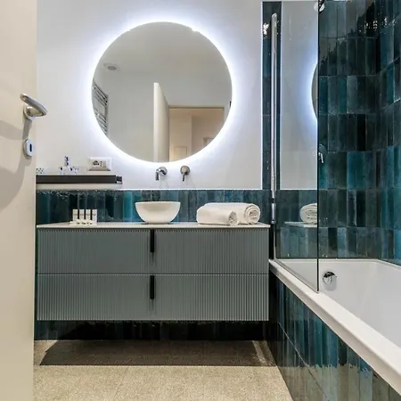 Апартаменты Joivy Lovely Flat For 2 On Quiet Street Near Centre